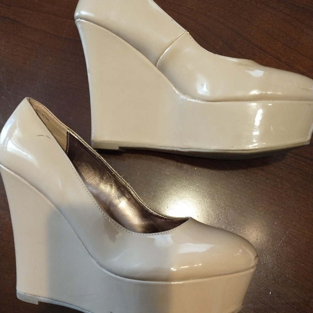 MADDEN GIRL PATENT LEATHER WEDGE HEELS